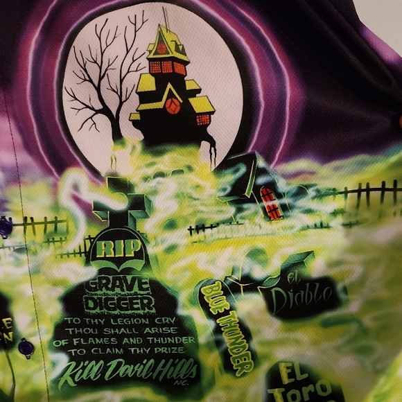 Grave Digger Men's Shirt - Black and Green Exclusive Shirt - Picture 4 of 15